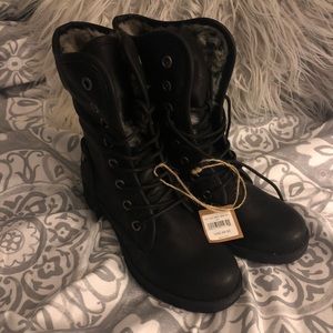 American Eagle combat boot